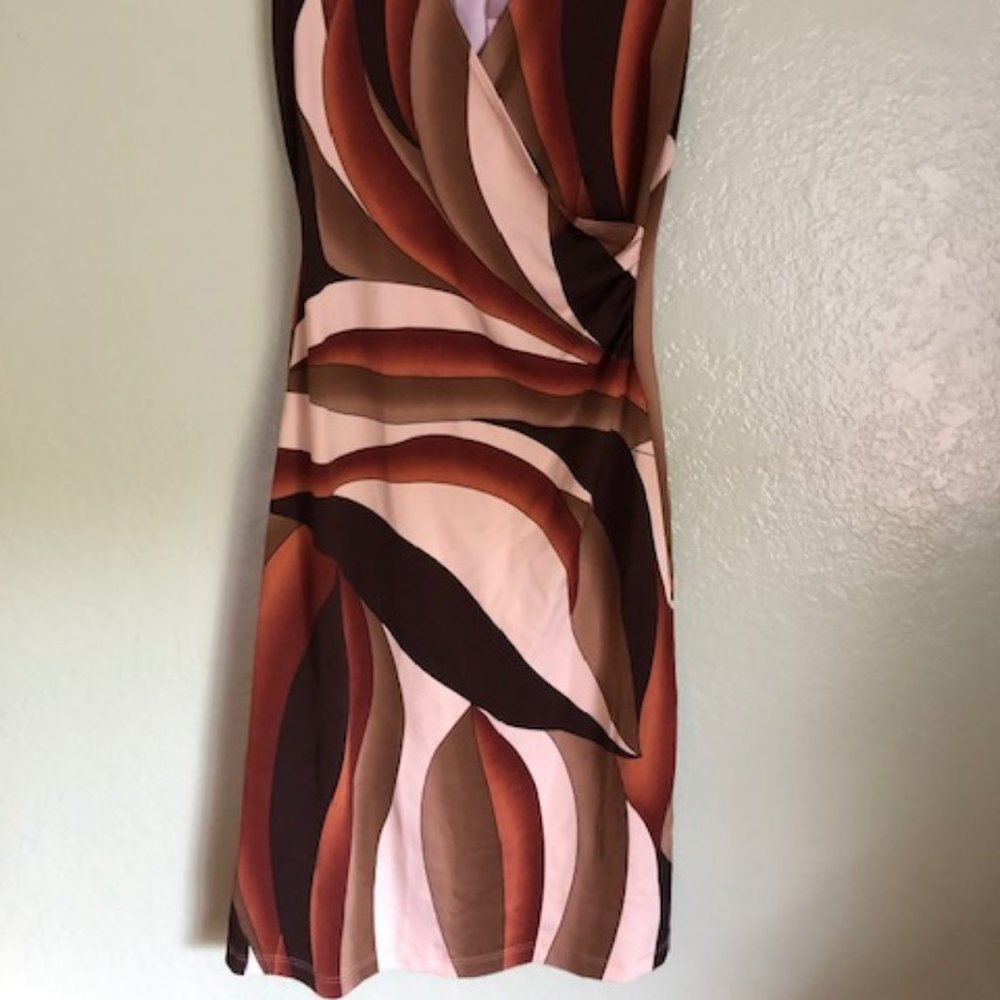 Abstract Dress - Picture 2 of 4